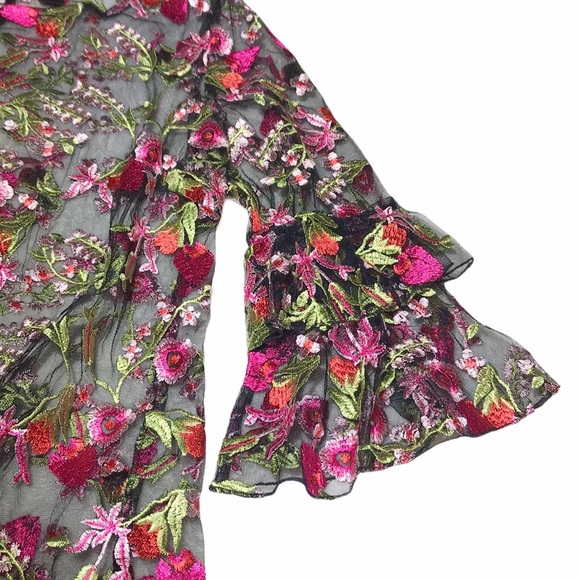 Weavz Embroidered Floral Bell Sleeve Sheer Top S - Picture 6 of 14